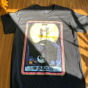 Tshirt from hot topics. Never worn. Size small. Unisex